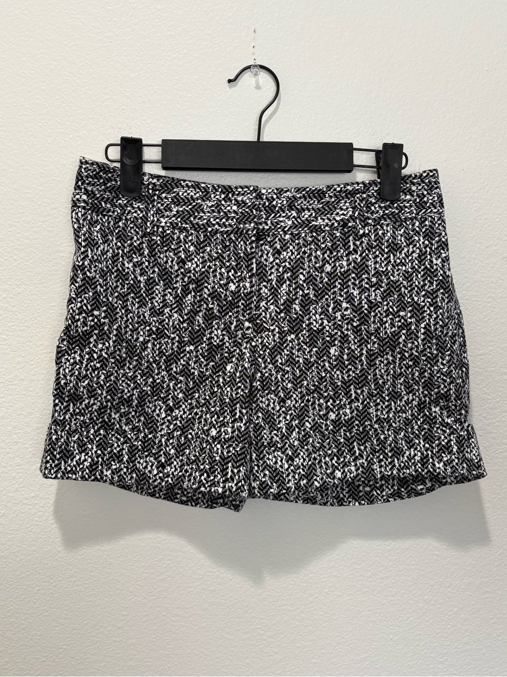 Express Black and White Tweed Casual Shorts Size 00